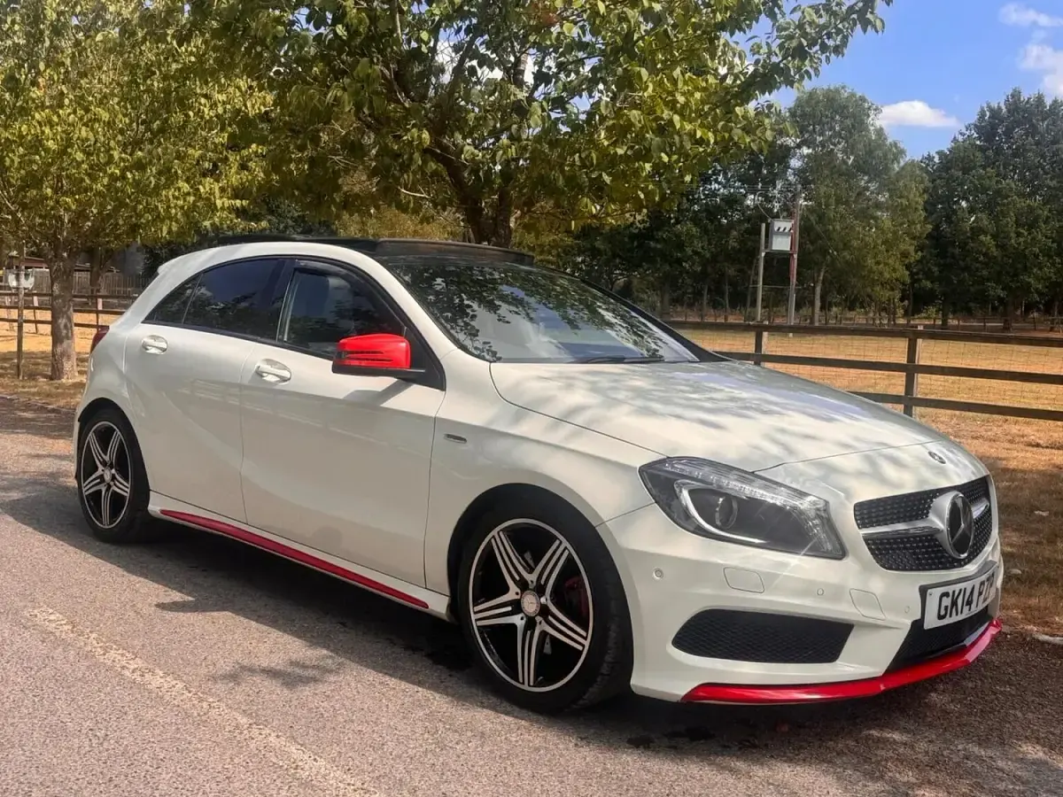 Used Mercedes A250 AMG 2014 White Hatchback