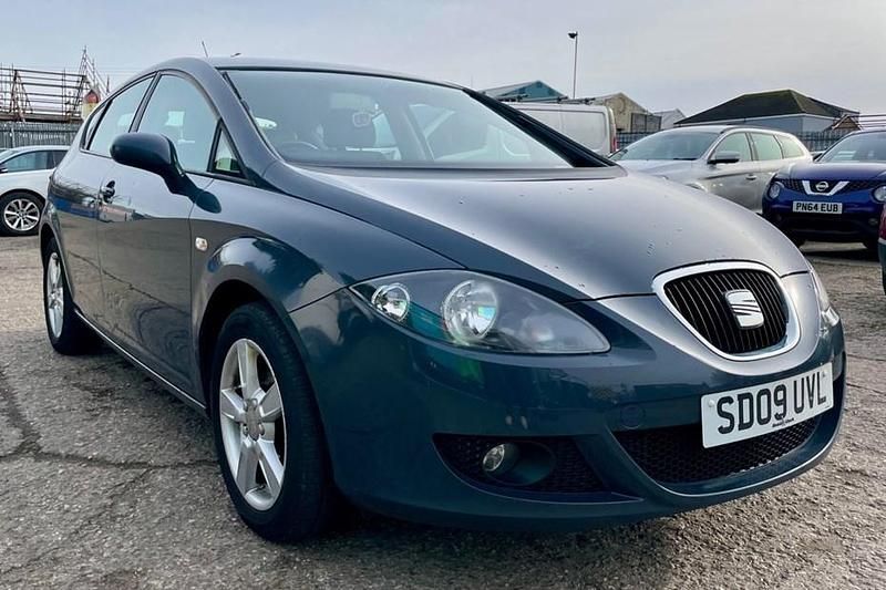 Used Seat Leon 101 HP (74 kW) 2009 Grey Hatchback