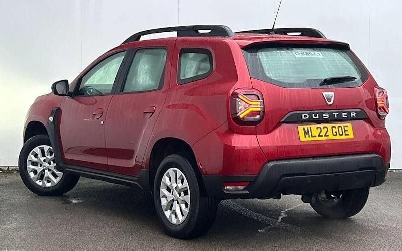 Used Dacia Duster Comfort 131 HP (96 kW) 2022 Red SUV