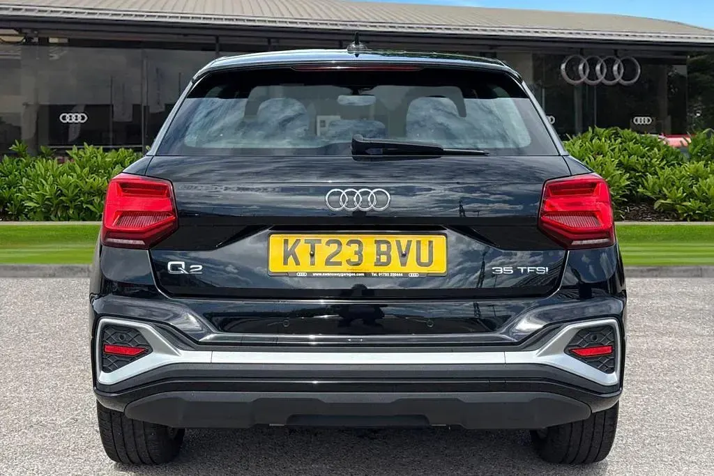 Used Audi Q2 S-Line 150 HP (110 kW) 2023 Black SUV