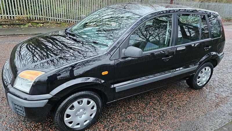 Used Ford Fusion Style 79 HP (58 kW) 2009 Black Hatchback