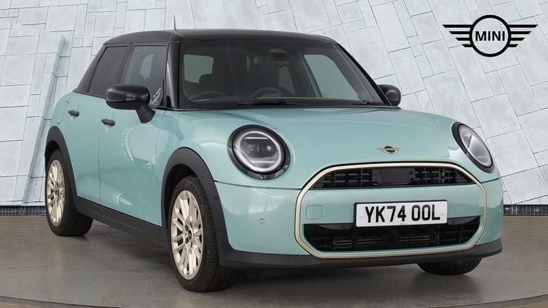 Used Mini Cooper Hatch 113 kW (154 HP) 2025 Green Hatchback