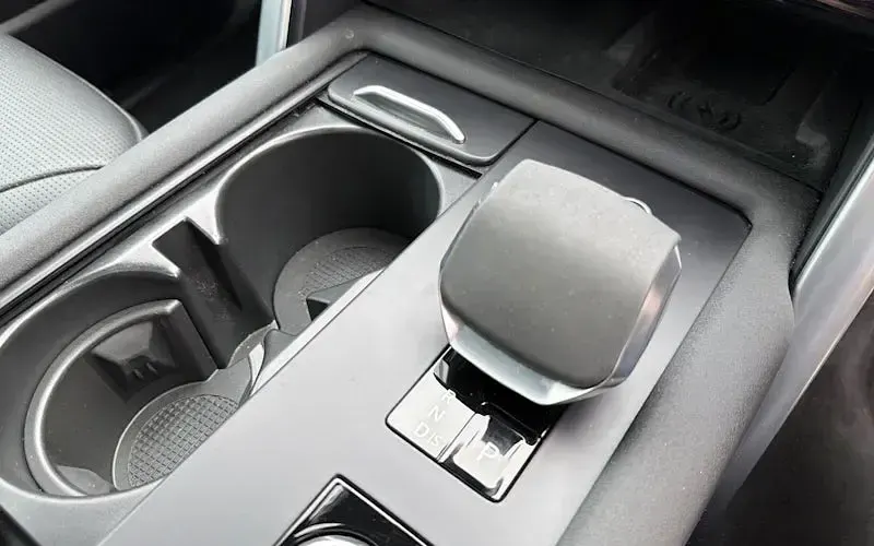 Used Land Rover Discovery SE Dynamic 300 HP (220 kW) 2023 Blue SUV