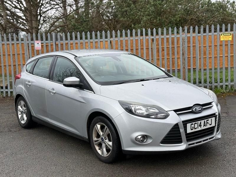 Used Ford Focus Zetec 2014 Silver Hatchback