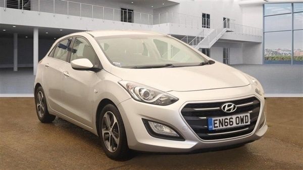 Silver Used 2016 Hyundai i30 SE Hatchback | £9,750 (A bit pricey) - Image 1/1