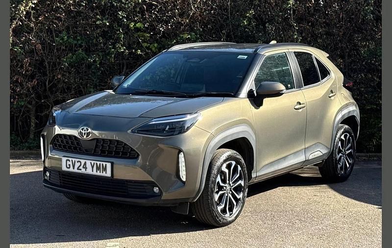 Used Toyota Yaris Cross Design 113 HP (83 kW) 2024 Other SUV