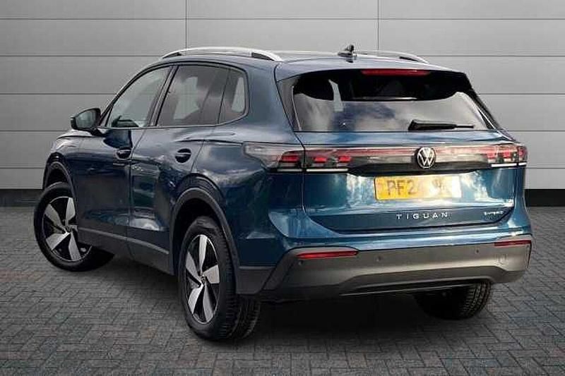 Used VW Tiguan Match 204 HP (150 kW) 2024 Blue SUV