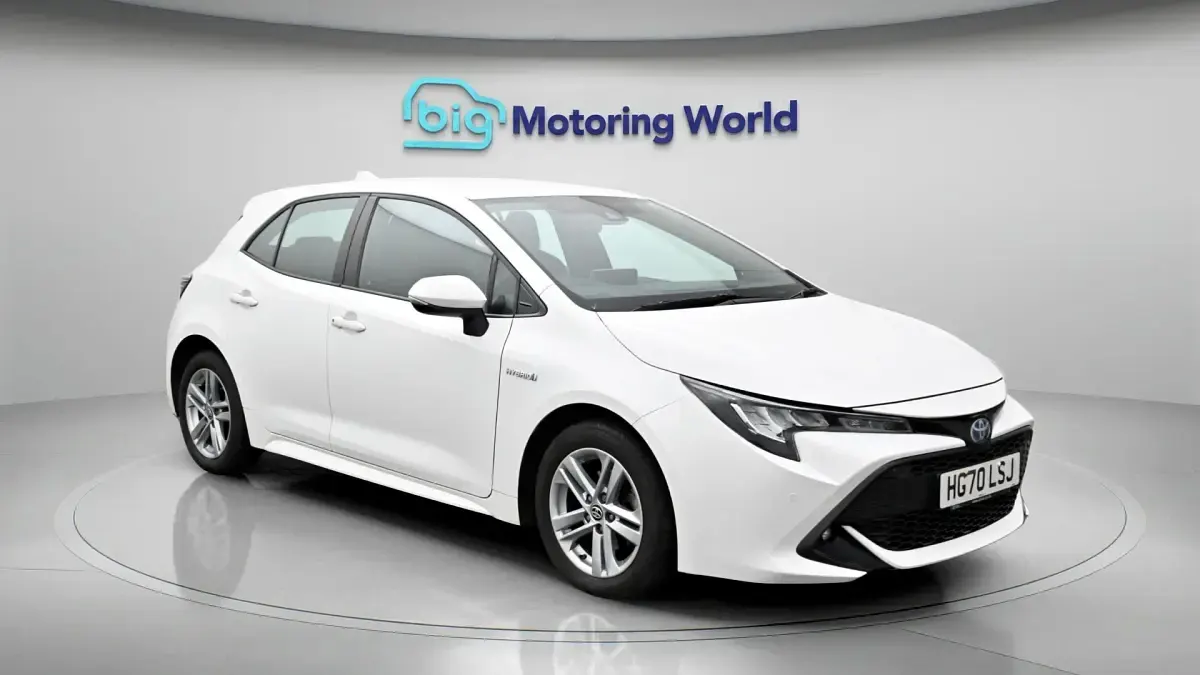 Used Toyota Corolla 122 HP (89 kW) 2021 Hatchback