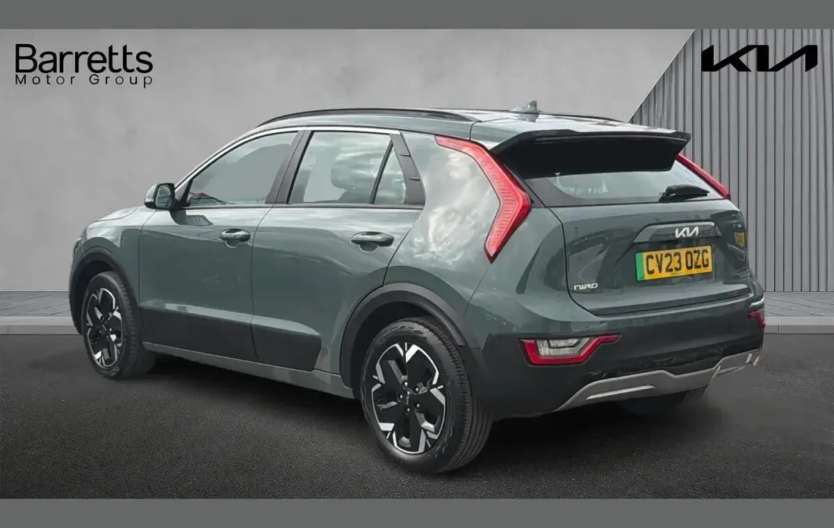 Used Kia e-Niro 150 kW (204 HP) 2023 Green SUV