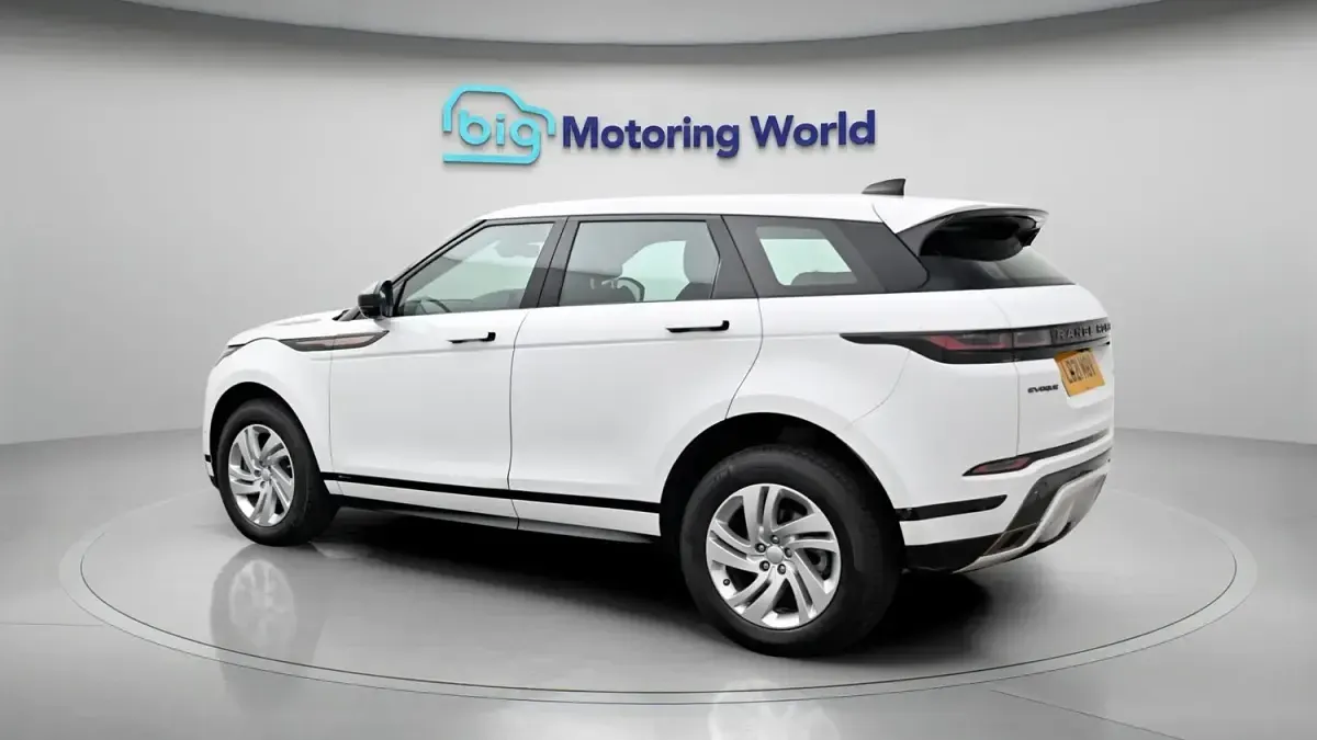 Used Land Rover Range Rover evoque R-Dynamic 163 HP (119 kW) 2021 White SUV