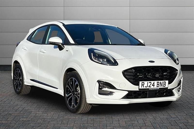 Frozen white Used 2024 Ford Puma Gen-E ST-Line Hatchback | £20,650 (Fair price) - Image 1/2