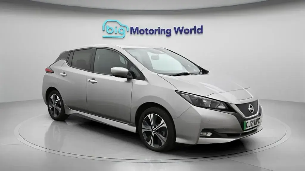 Used Nissan Leaf N-Connecta 160 kW (218 HP) 2021 Hatchback