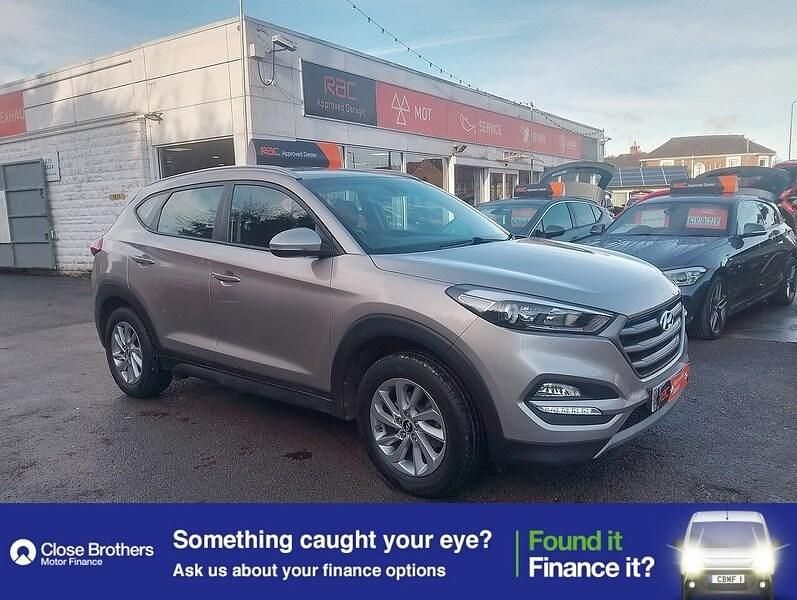 Beige Used 2017 Hyundai Tucson SE SUV | £9,489 (Good price) - Image 1/3