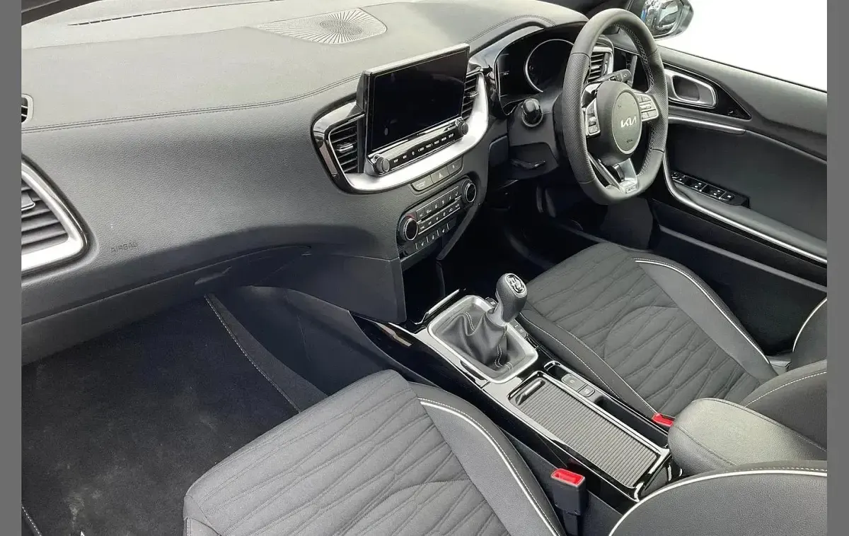 Used Kia XCeed GT-Line 112 HP (82 kW) 2025 White SUV