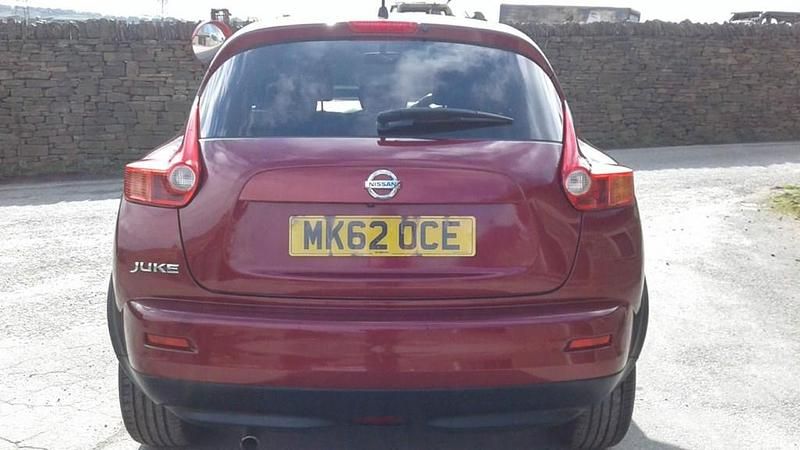 Begagnad Nissan Juke Acenta 2012 Röd SUV