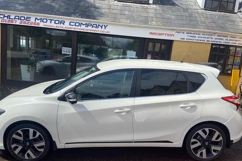 White Used 2016 Nissan Pulsar Tekna Hatchback | £7,995 (A bit pricey) - Image 1/1