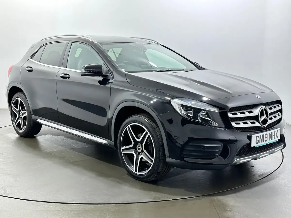 Used Mercedes GLA200 Executive 156 HP (114 kW) 2019 SUV
