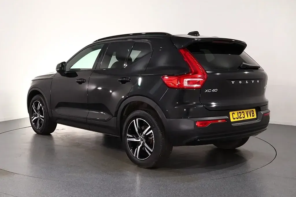Used Volvo XC40 Plus 161 HP (118 kW) 2023 Black SUV
