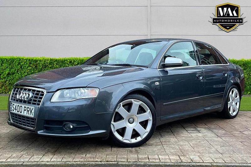 Usado Audi S4 344 HP (253 kW) 2005 Cinzento Sedan