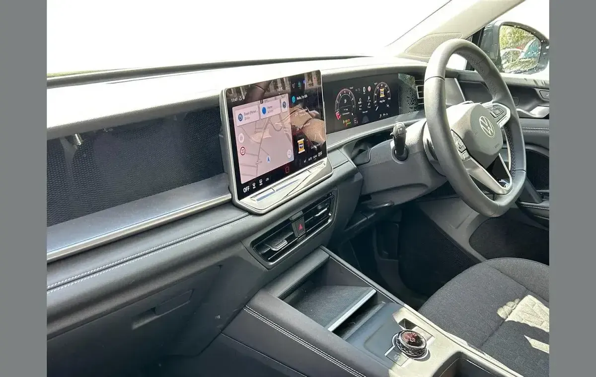 Usado VW Tayron Life 147 HP (108 kW) 2026 Cinzento SUV