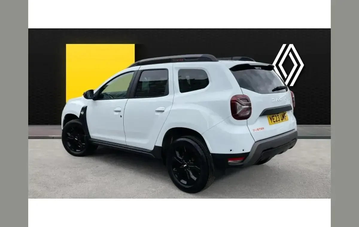 Used Dacia Duster Extreme 150 HP (110 kW) 2023 White SUV