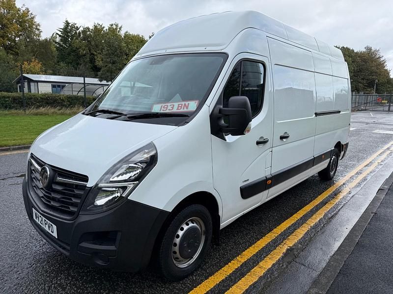 White Used 2021 Vauxhall Movano Van | £12,995 (Expensive) - Image 1/4