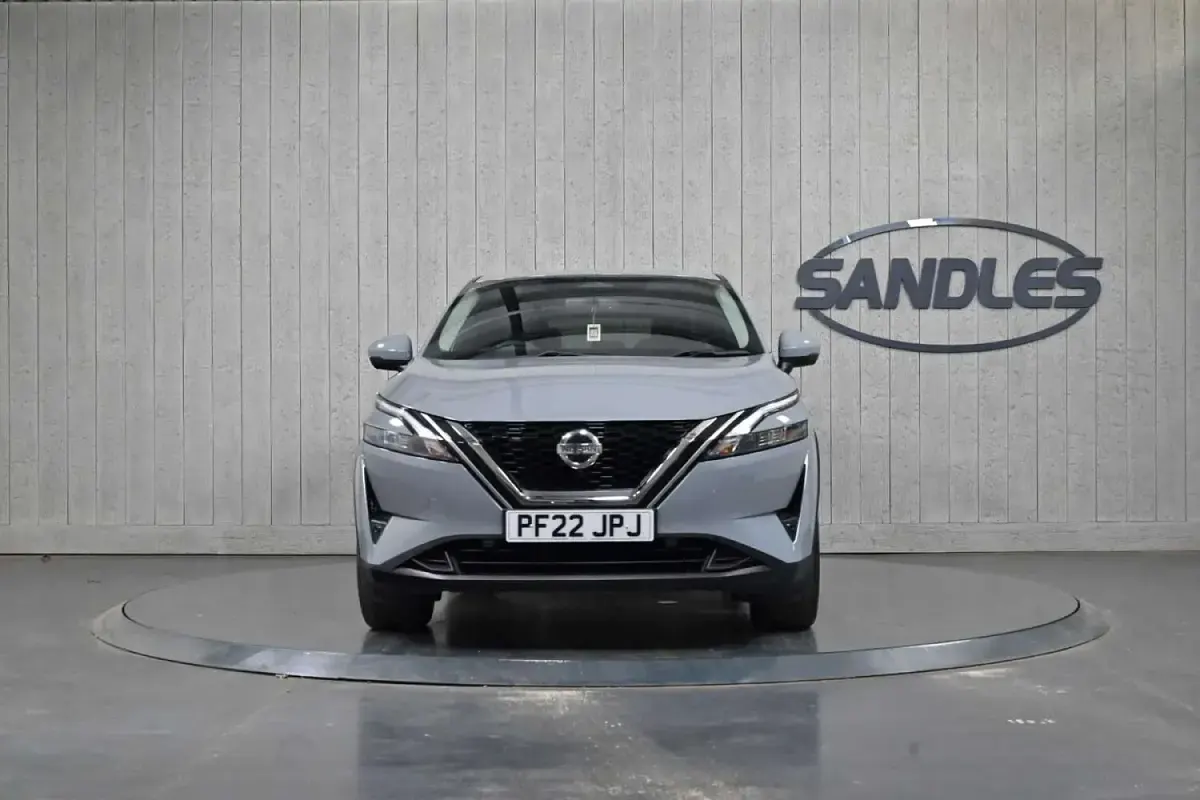 Used Nissan Qashqai N-Connecta 140 HP (102 kW) 2022 Grey SUV