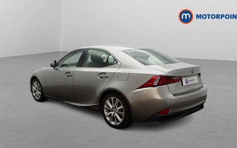 Used Lexus IS300h Executive Line 223 HP (164 kW) 2016 Silver Sedan