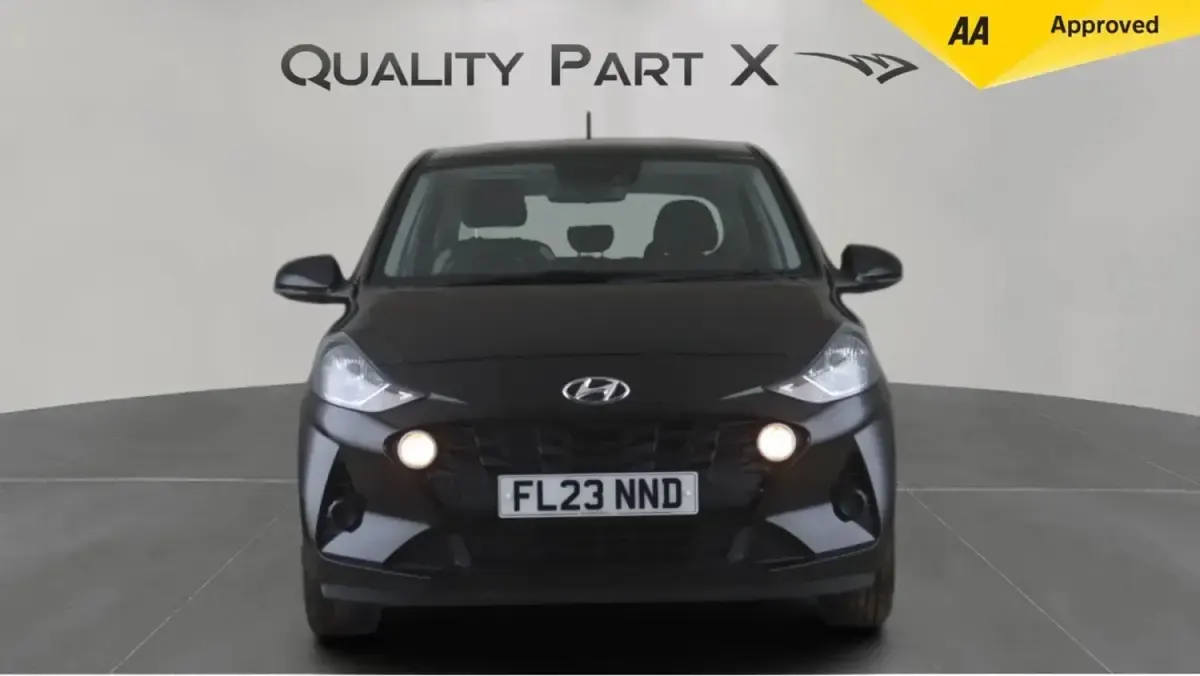 Usado Hyundai i10 SE 84 HP (61 kW) 2023 Preto Citadino