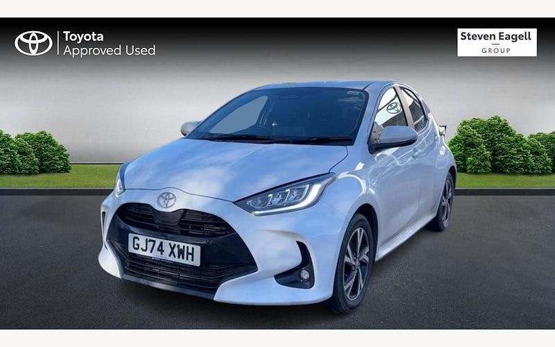 Used Toyota Yaris Hybrid Design 116 HP (85 kW) 2025 Hatchback