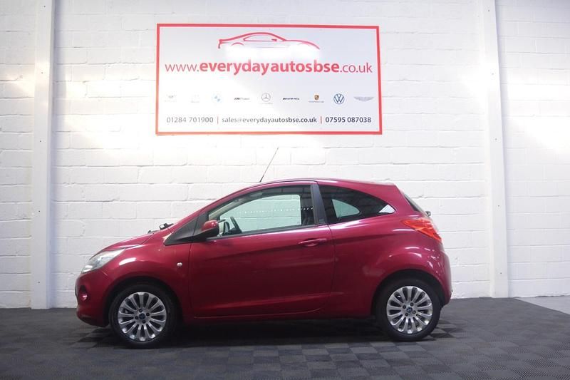 Used Ford Ka Zetec 69 HP (50 kW) 2010 Red Hatchback