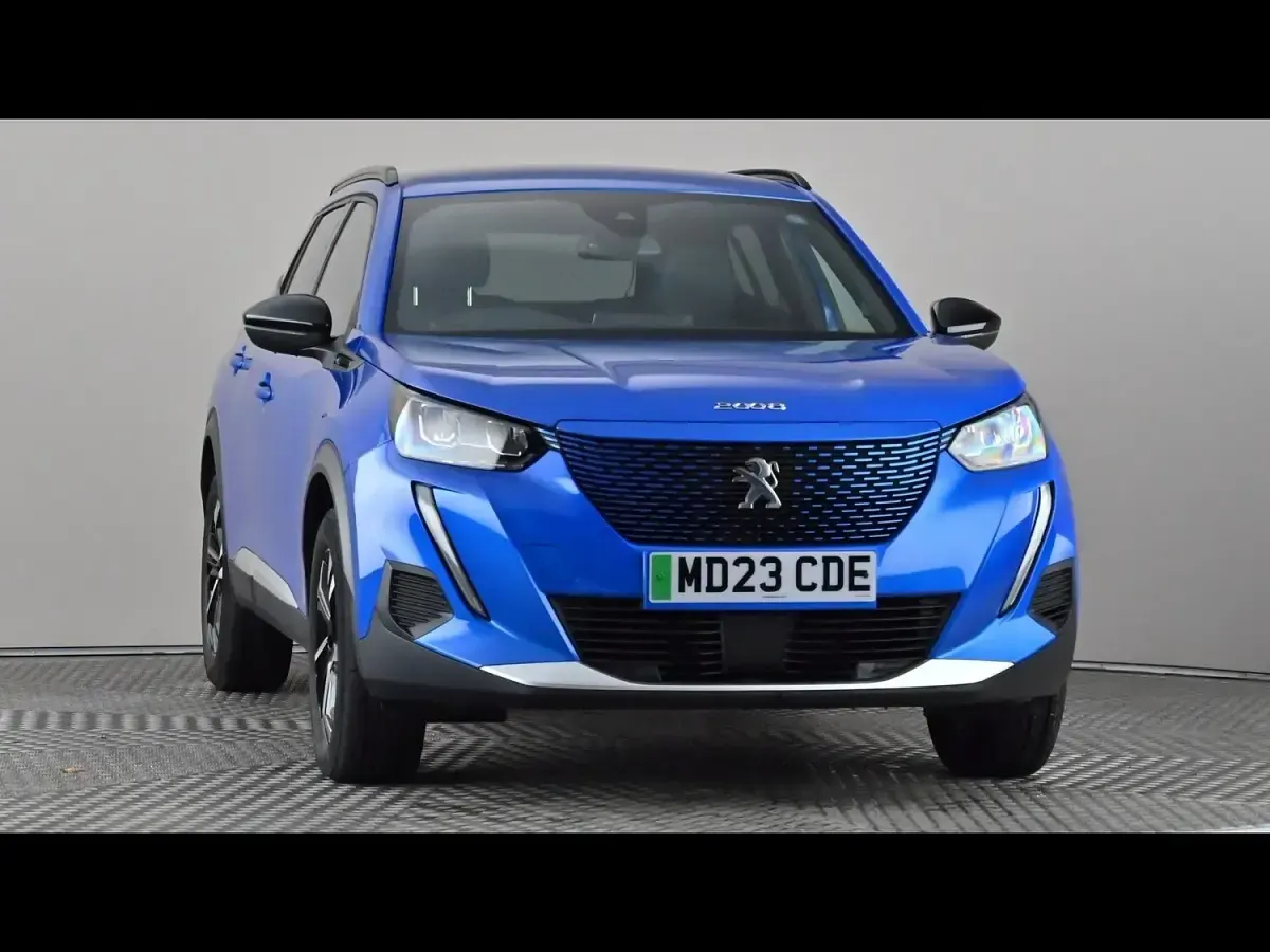 Used Peugeot 2008 Allure+ 100 kW (136 HP) 2023 Blue SUV