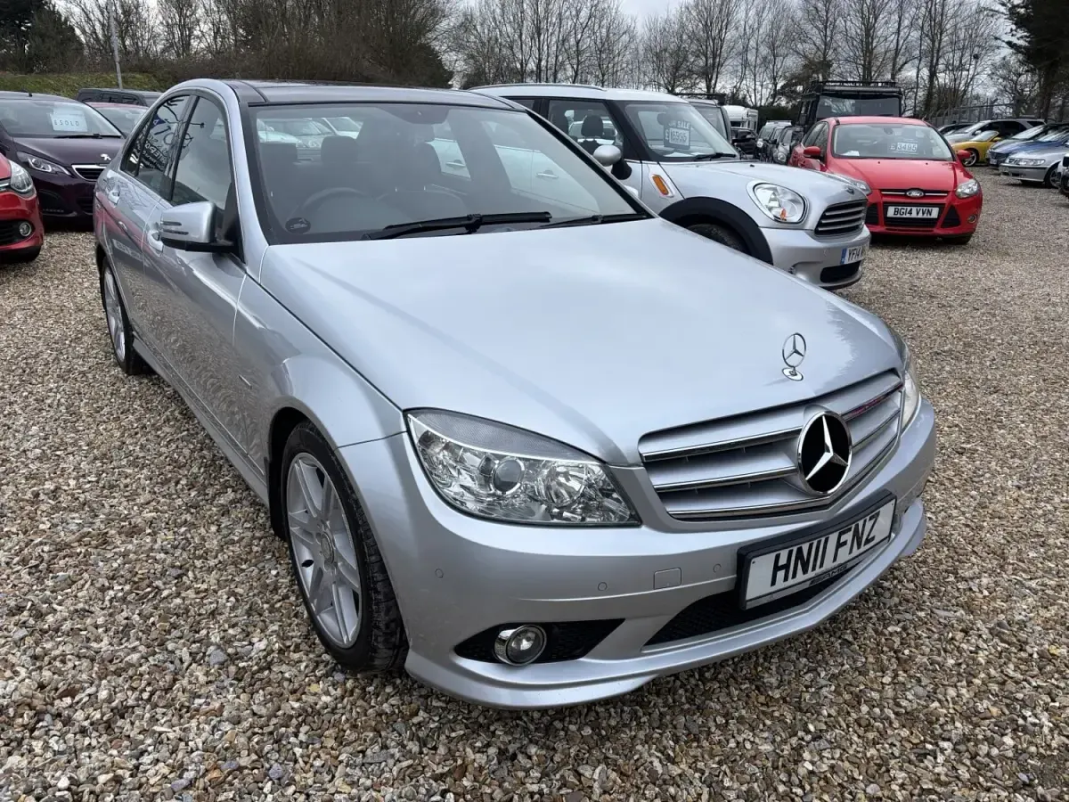 Begagnad Mercedes C350 2011 Silver Sedan