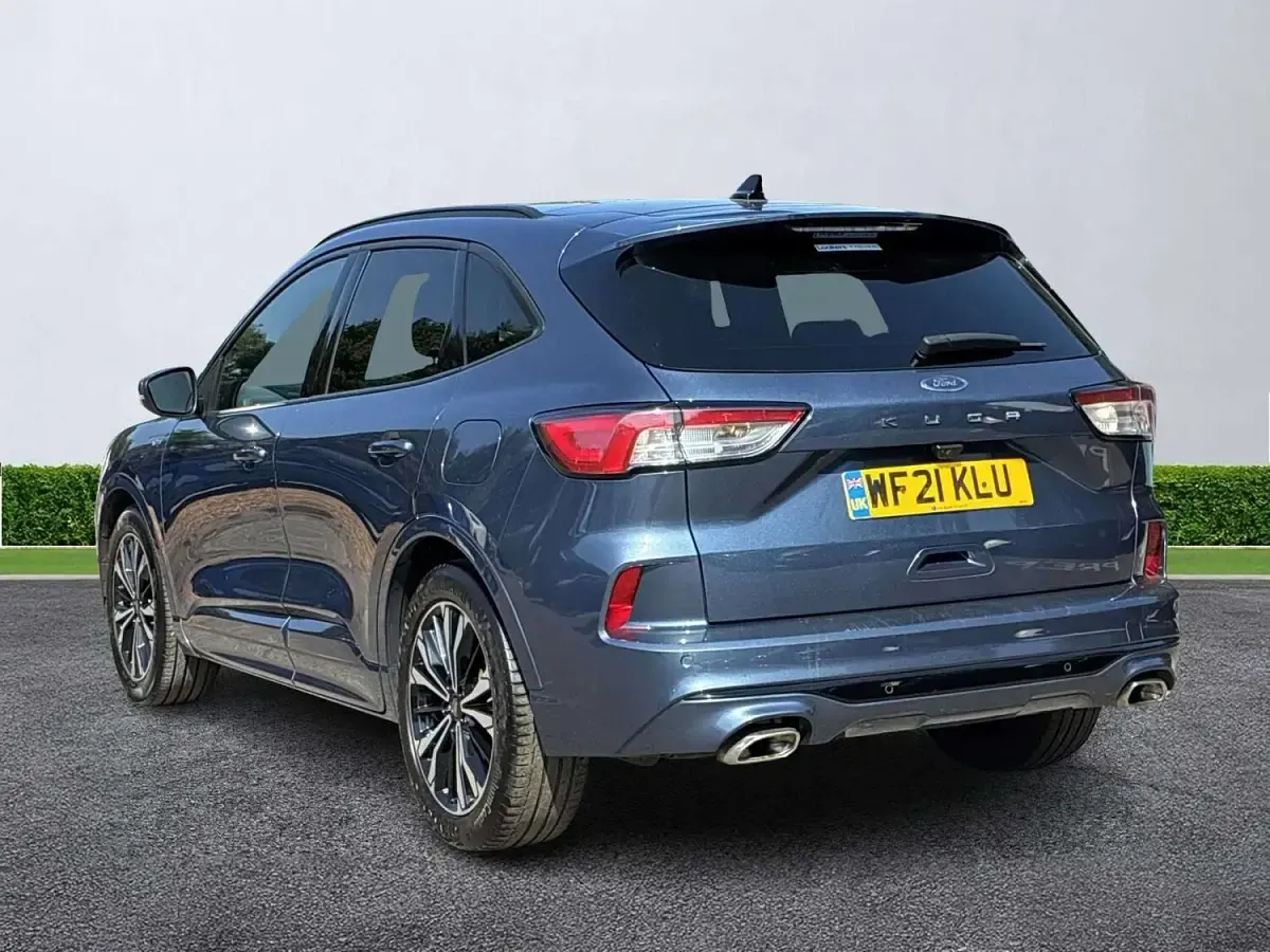 Używany Ford Kuga ST-Line X 120 KM (88 kW) 2021 Niebieski SUV