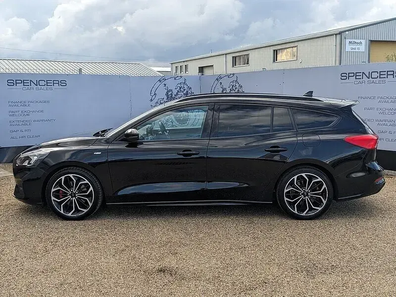 Used Ford Focus ST-Line X 182 HP (133 kW) 2018 Black Estate
