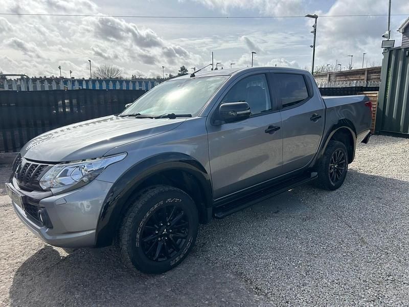 Used Mitsubishi L200 181 HP (133 kW) 2019 Grey Pickup