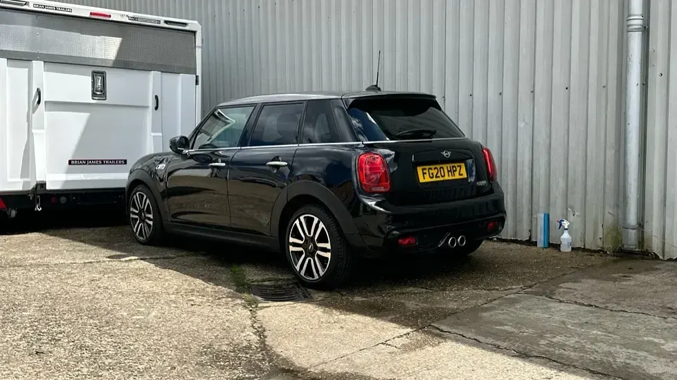 Used Mini Cooper S Exclusive 189 HP (139 kW) 2020 Black Hatchback
