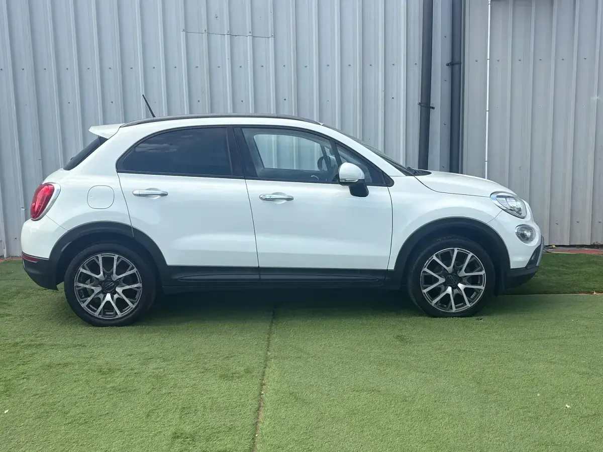 Used Fiat 500X Cross 140 HP (102 kW) 2015 White SUV