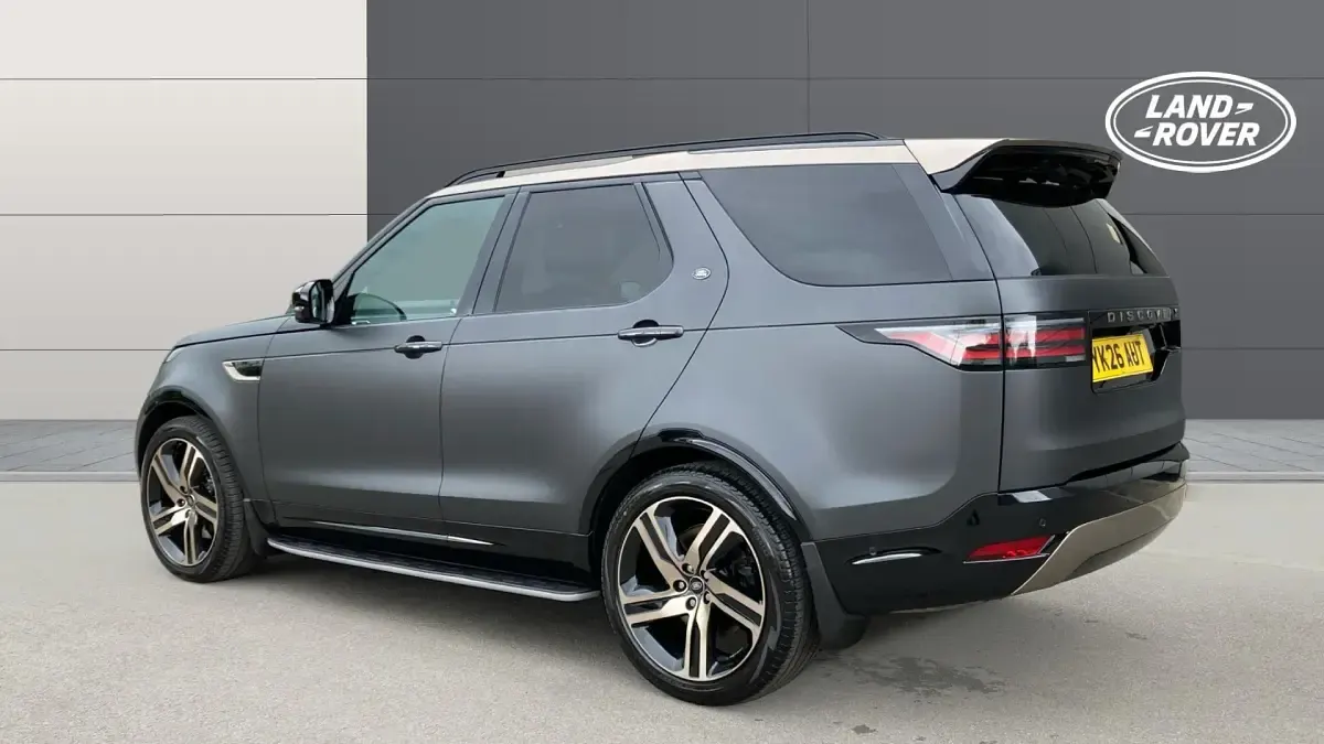 New Land Rover Discovery 5 350 HP (257 kW) 2026 Premium metallic  carpathian grey SUV