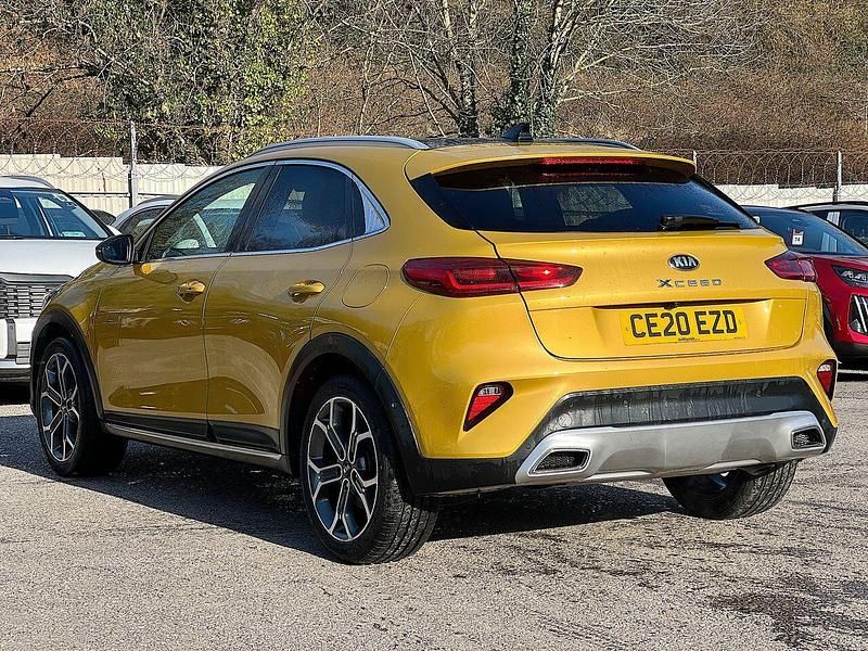 Used Kia XCeed First Edition 138 HP (101 kW) 2020 Yellow SUV