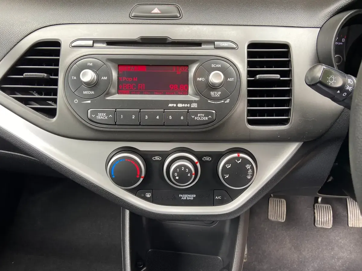 Used Kia Picanto Air 2014 Red Hatchback
