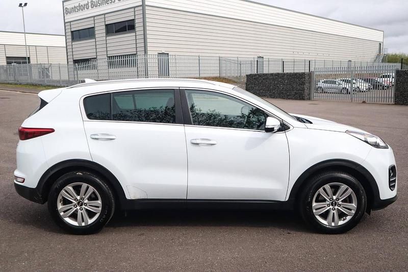 Used Kia Sportage 115 HP (84 kW) 2017 White SUV