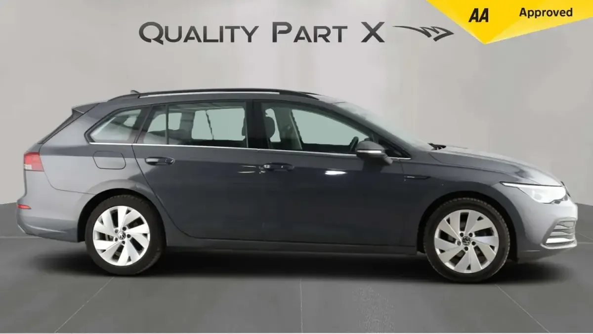 Used VW Golf VIII Style 150 HP (110 kW) 2023 Grey Estate