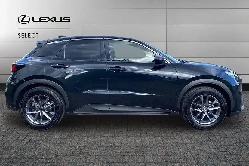Used Lexus LBX 136 HP (100 kW) 2025 Forrest brown synth leather SUV