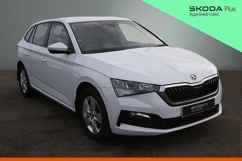 Used Skoda 110 R SE 81 HP (59 kW) 2023 Moon white metallic Estate
