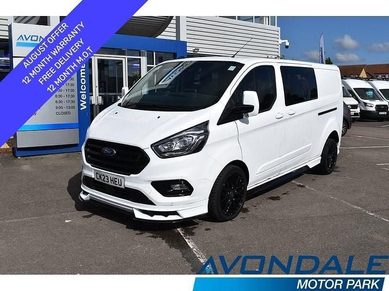 Frozen white (solid colour) Used 2023 Ford Transit Custom Limited Estate | £27,990 (Good price) - Image 1/3