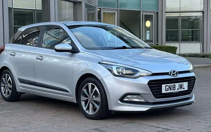 Begagnad Hyundai i20 Premium 101 HK (74 kW) 2018 Halvkombi