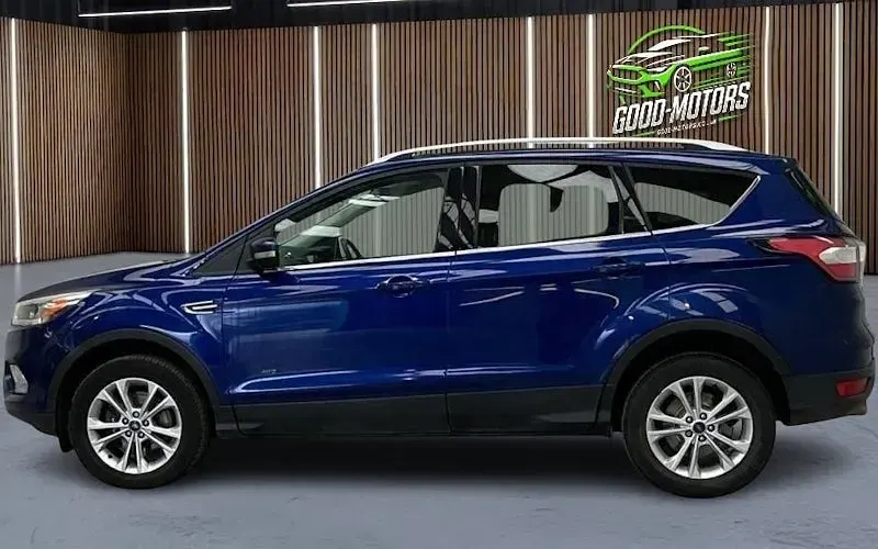 Used Ford Kuga Titanium 179 HP (131 kW) 2016 Blue SUV
