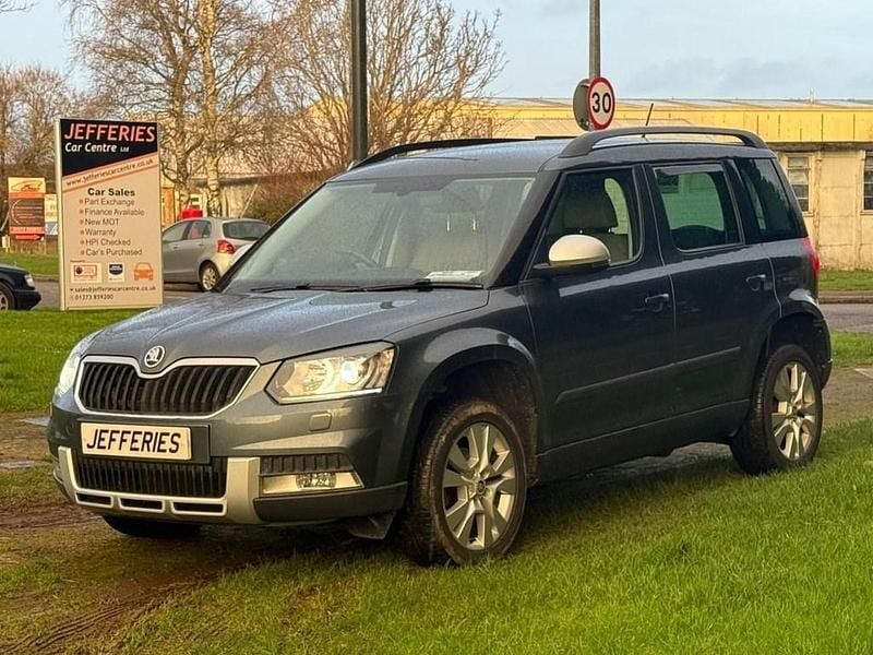 Used Skoda Yeti SE L 110 HP (80 kW) 2016 Grey SUV