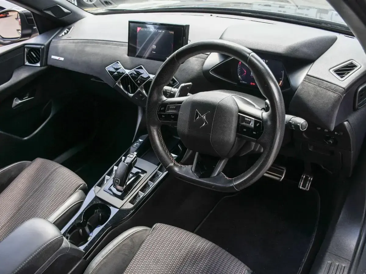 Used DS Automobiles DS3 Crossback Performance 129 HP (94 kW) 2022 Grey SUV